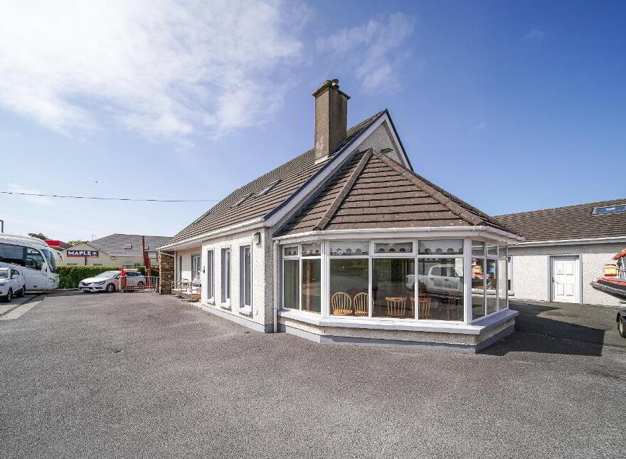 Mevagh House, B&b And Commercial Unit, Milford Road, Carrigart, F92YN59