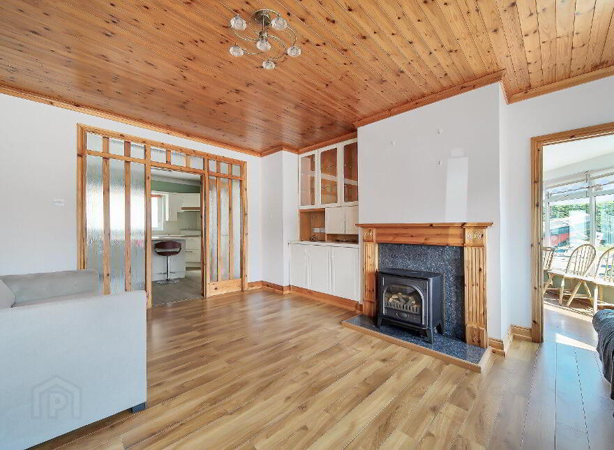 Mevagh House, B&b And Commercial Unit, Milford Road, Carrigart, F92YN59