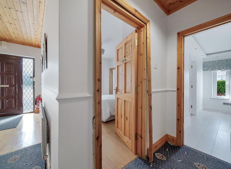 Mevagh House, B&b And Commercial Unit, Milford Road, Carrigart, F92YN59