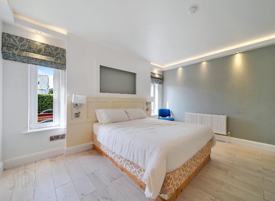 Mevagh House, B&b And Commercial Unit, Milford Road, Carrigart, F92YN59