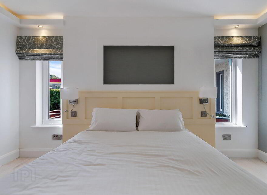 Mevagh House, B&b And Commercial Unit, Milford Road, Carrigart, F92YN59