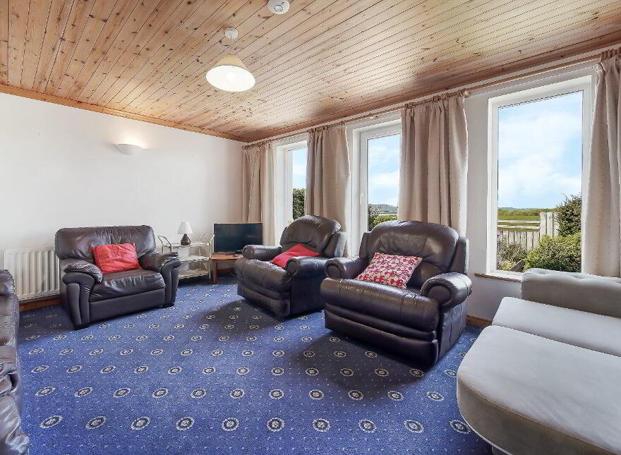 Mevagh House, B&b And Commercial Unit, Milford Road, Carrigart, F92YN59
