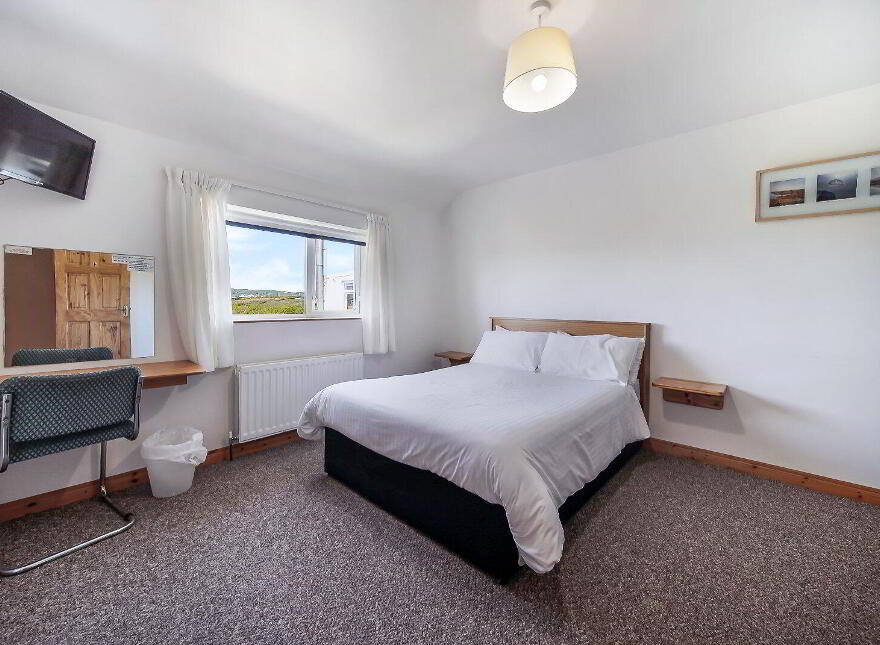 Mevagh House, B&b And Commercial Unit, Milford Road, Carrigart, F92YN59