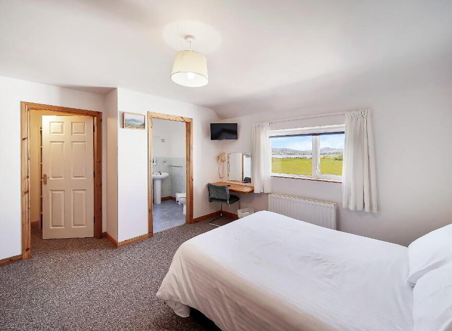 Mevagh House, B&b And Commercial Unit, Milford Road, Carrigart, F92YN59