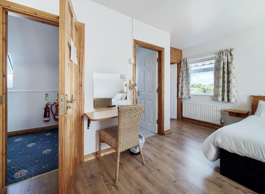 Mevagh House, B&b And Commercial Unit, Milford Road, Carrigart, F92YN59