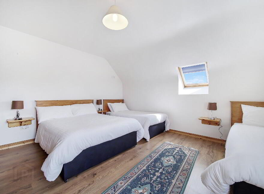 Mevagh House, B&b And Commercial Unit, Milford Road, Carrigart, F92YN59