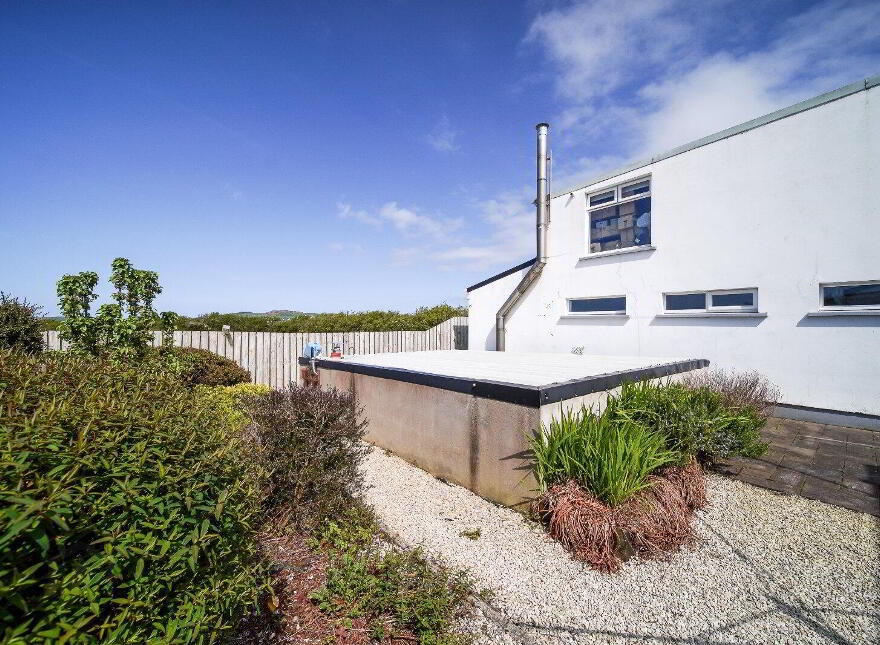 Mevagh House, B&b And Commercial Unit, Milford Road, Carrigart, F92YN59