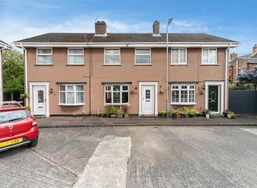 5 Strandburn Court, Belfast, BT4 1NR photo