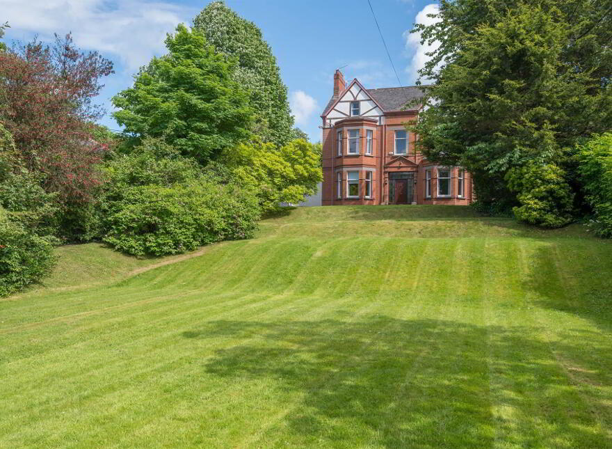 56 Demesne Road, Holywood, BT18 9EX