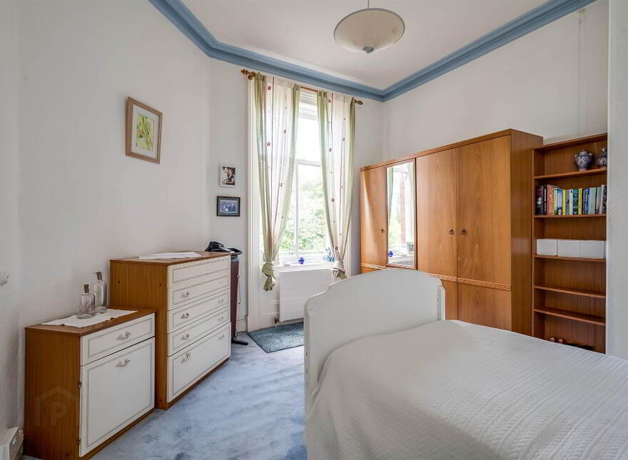56 Demesne Road, Holywood, BT18 9EX