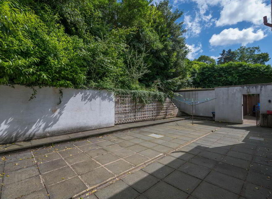 56 Demesne Road, Holywood, BT18 9EX
