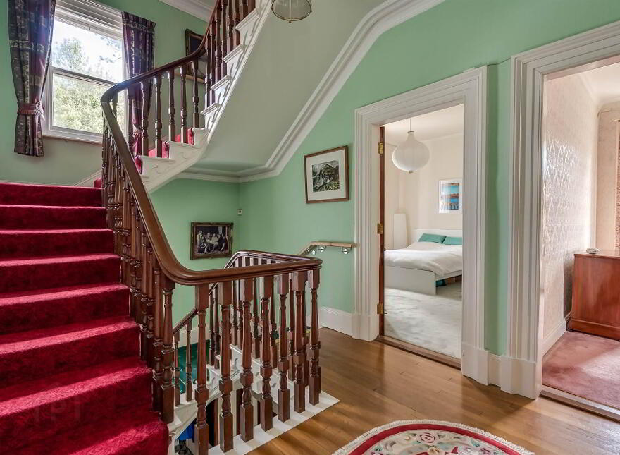 56 Demesne Road, Holywood, BT18 9EX