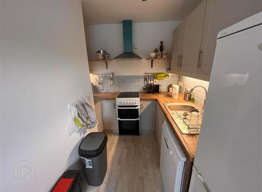 33 Lockview Road, Belfast, BT9 5FH