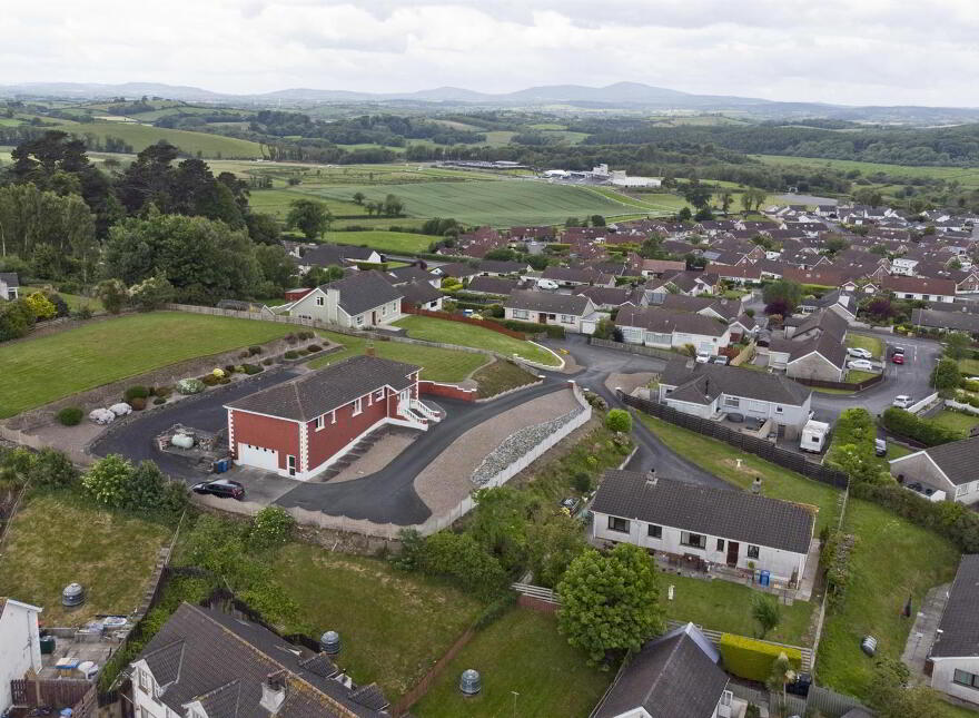 14 Mallard Drive, Downpatrick, BT30 6DZ