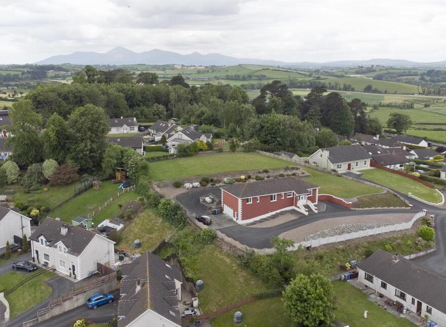14 Mallard Drive, Downpatrick, BT30 6DZ