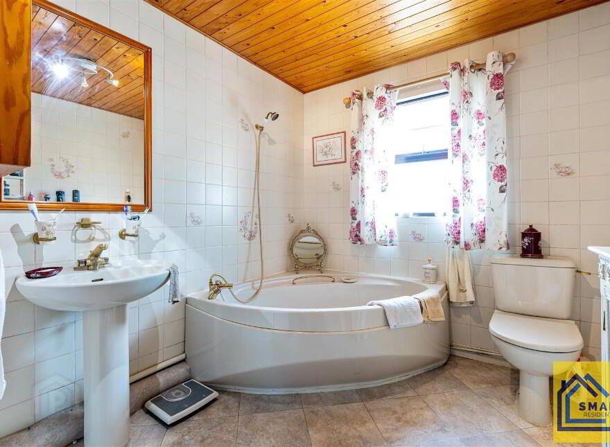 581 Belfast Road, Bangor, BT19 1UD