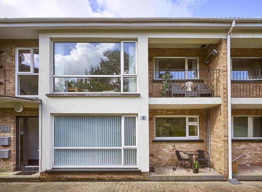 Apt 3, Quarry Court, Helen's Bay, Bangor, BT19 1TY