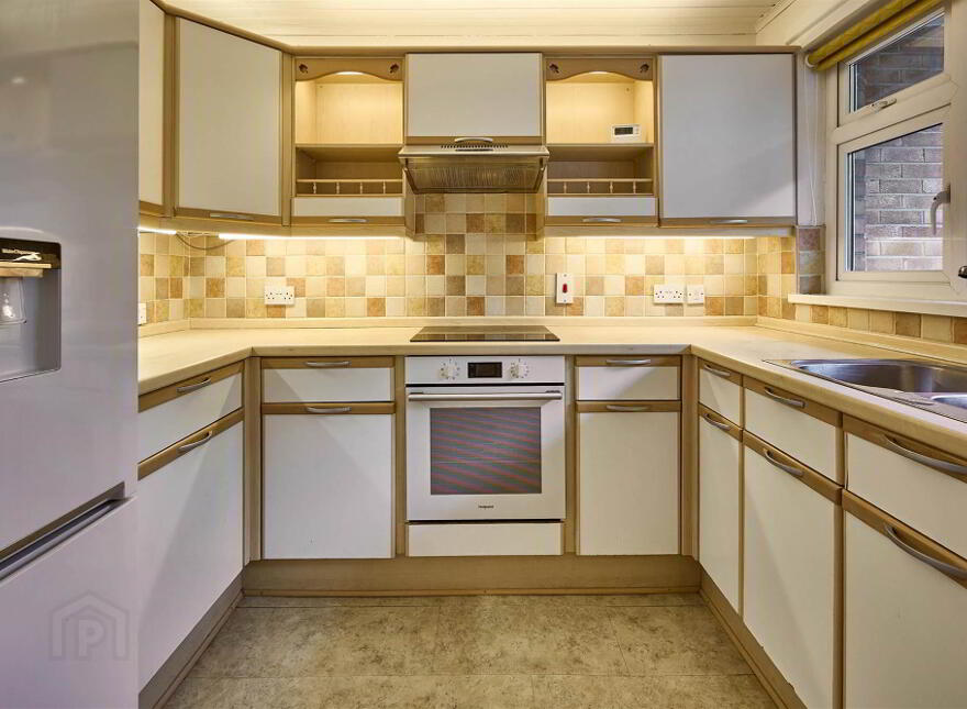 Apt 3, Quarry Court, Helen's Bay, Bangor, BT19 1TY