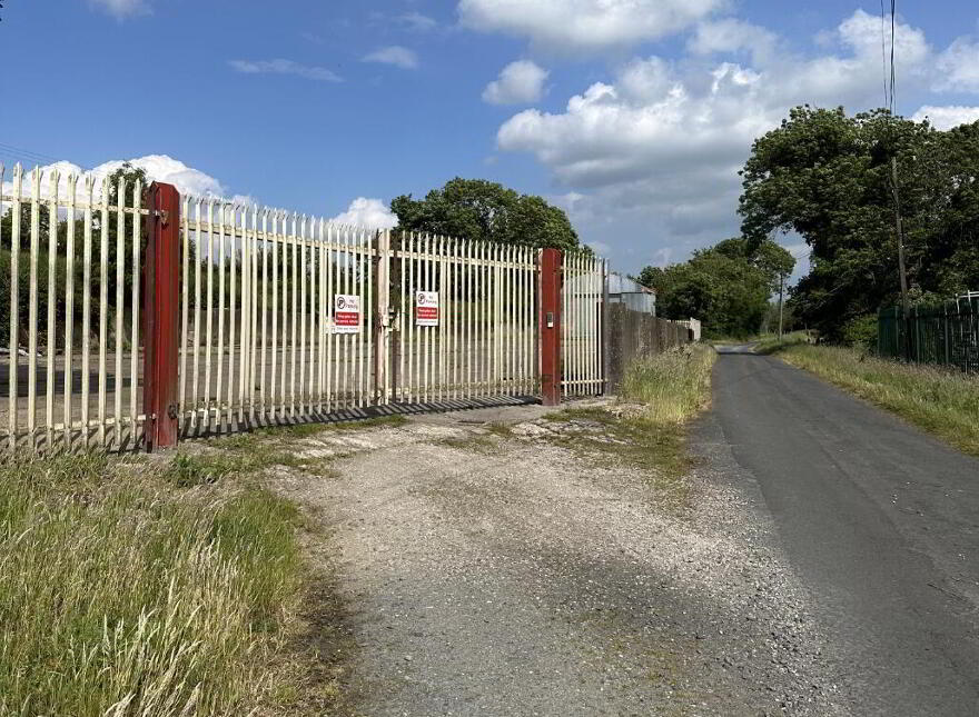 Secure Yard @ Bracknagh Road, Armagh, BT60 4QA