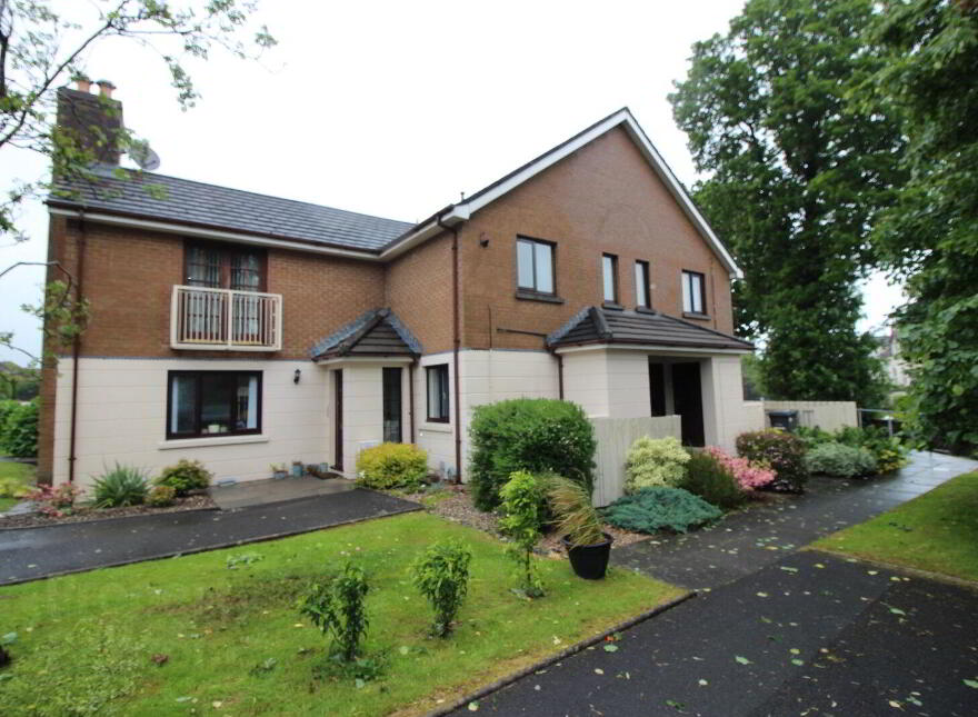 31 Garvey Court, Lisburn, BT27 4DG photo