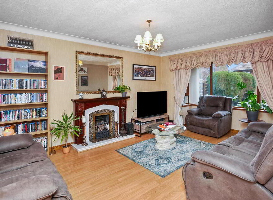 16 Garland Avenue, Manse Road, Belfast, BT8 6YH photo