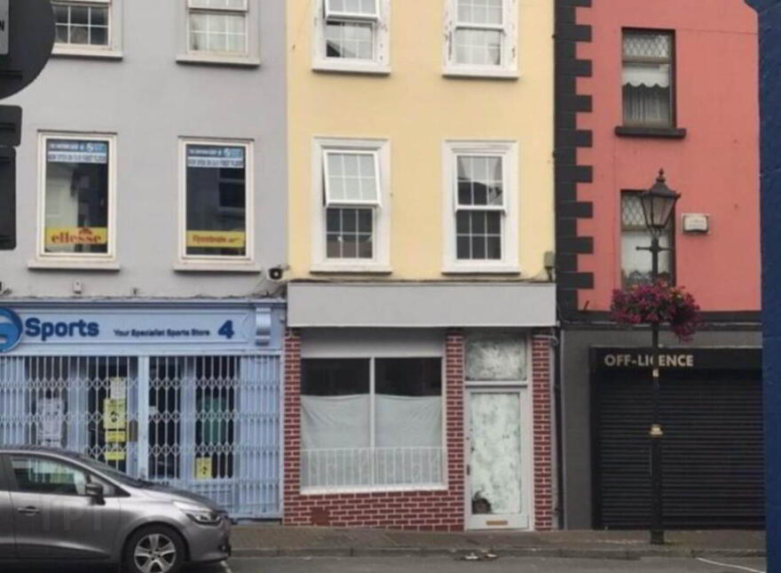3 Main Street, Carrick-On-Suir, E32PE00