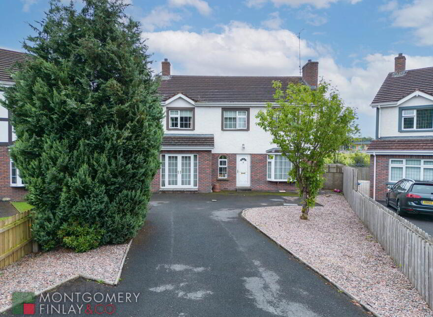 7 Willoughby Court, Enniskillen, BT74 7EE photo