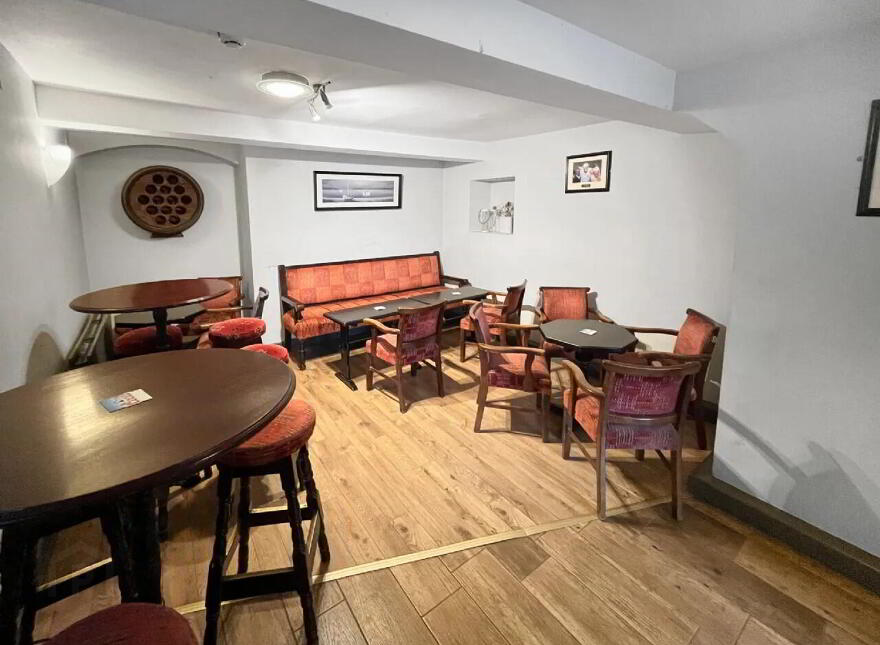 Molly Ban's, Main Street, Borrisokane
