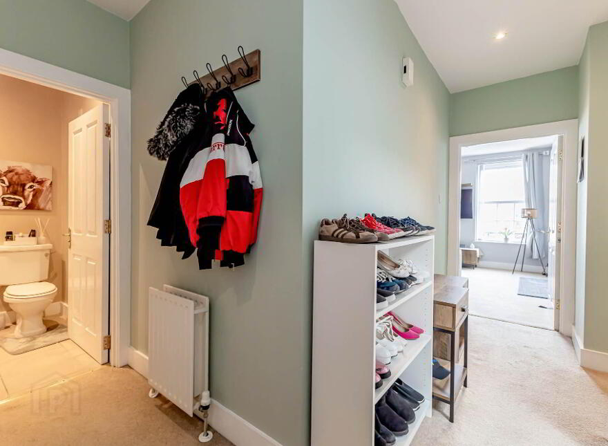 61 Lisburn Square, Lisburn, BT28 1TS