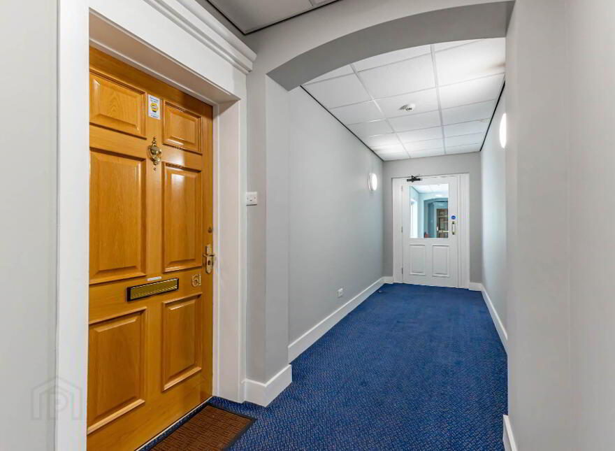 61 Lisburn Square, Lisburn, BT28 1TS