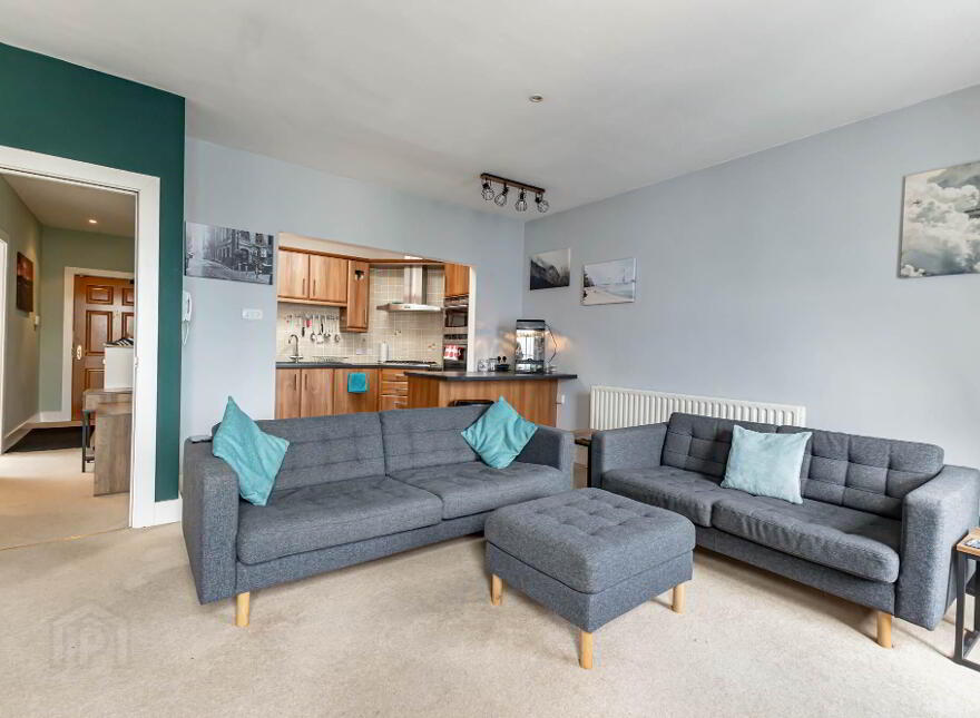 61 Lisburn Square, Lisburn, BT28 1TS