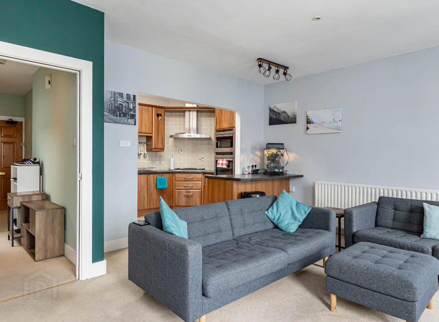 61 Lisburn Square, Lisburn, BT28 1TS