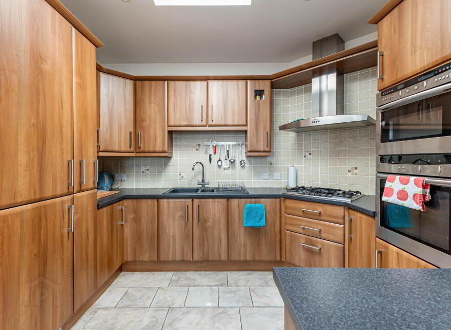 61 Lisburn Square, Lisburn, BT28 1TS