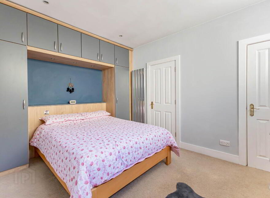 61 Lisburn Square, Lisburn, BT28 1TS