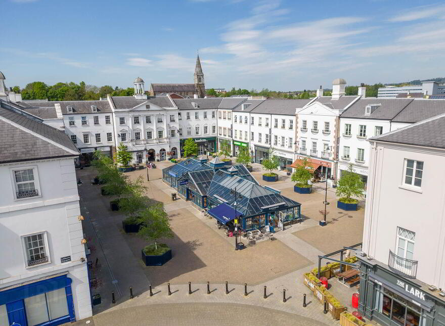 61 Lisburn Square, Lisburn, BT28 1TS