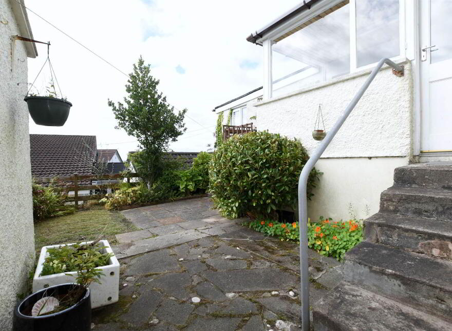 4 Dorrandale Road, Newtownards, BT23 7BA