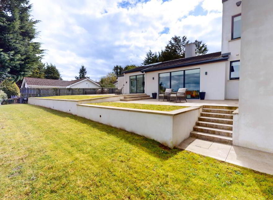 Benbradagh, Chanterhill Road, Enniskillen, BT74 6DE