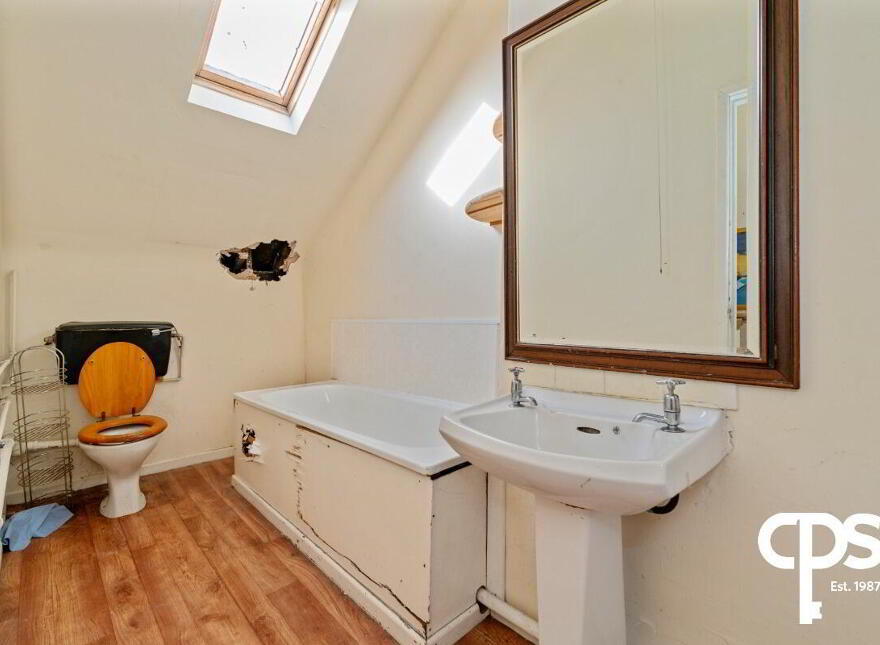 97-99 Botanic Avenue, Belfast, BT7 1JN