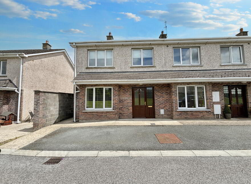 19 The Orchards, Clancy Terrace, Charleville, P56XH77 photo