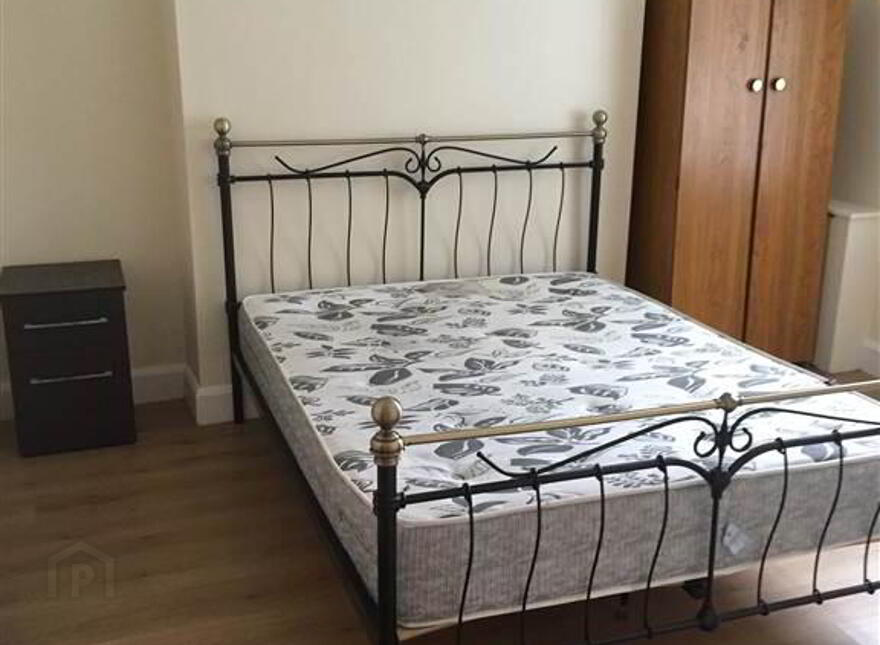 6 Fitzroy Avenue, Belfast, BT7 1HX