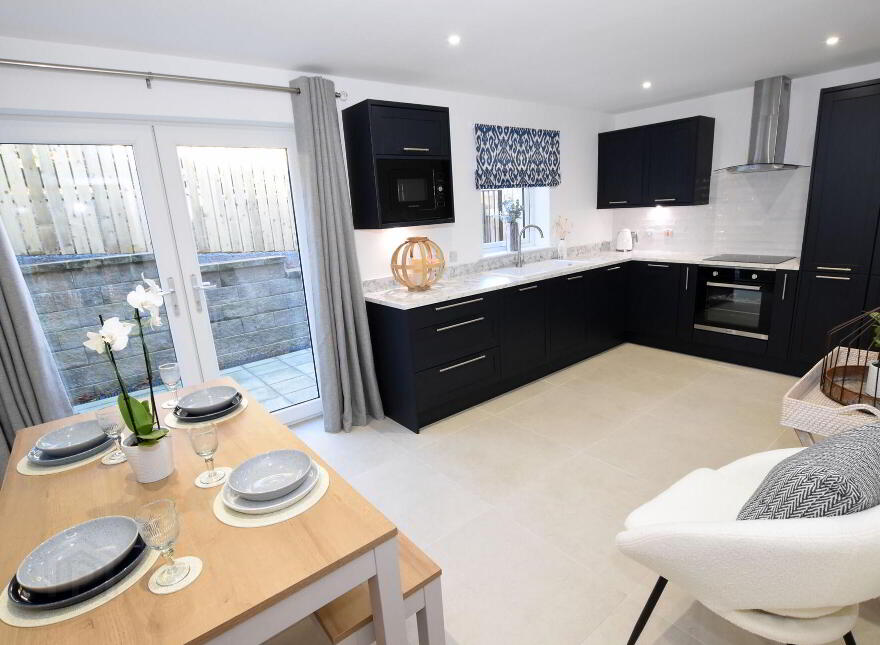 20 Glenwood, Glen Road, Comber, BT23 5FD