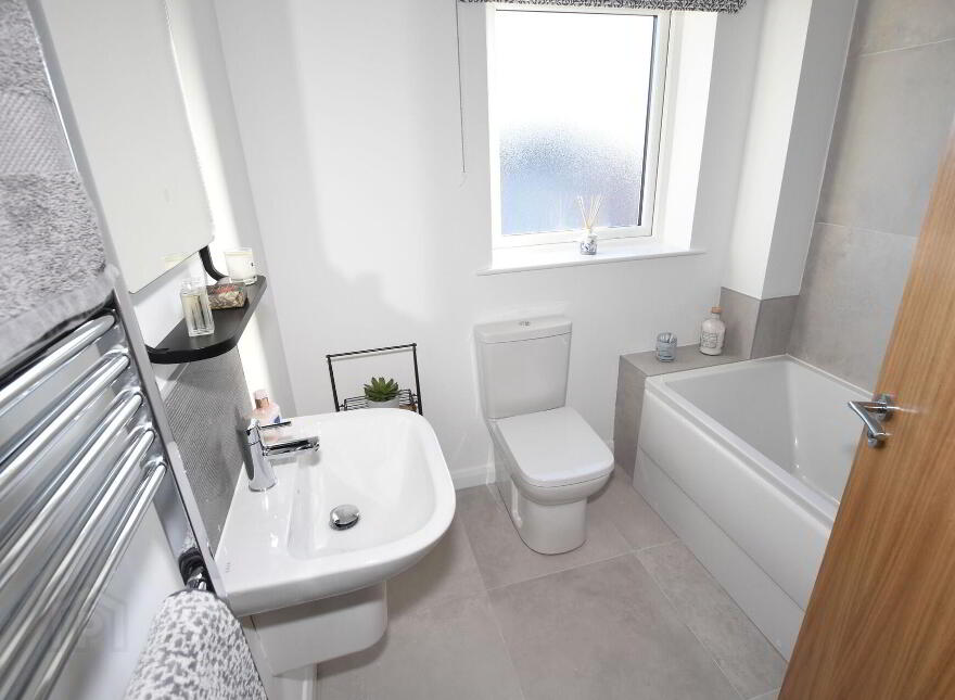 20 Glenwood, Glen Road, Comber, BT23 5FD