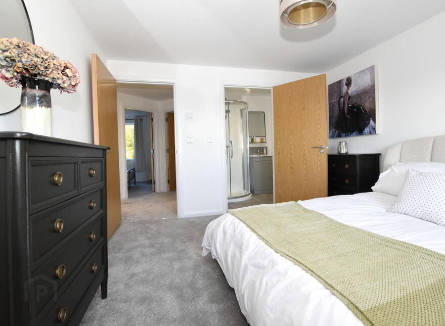 20 Glenwood, Glen Road, Comber, BT23 5FD