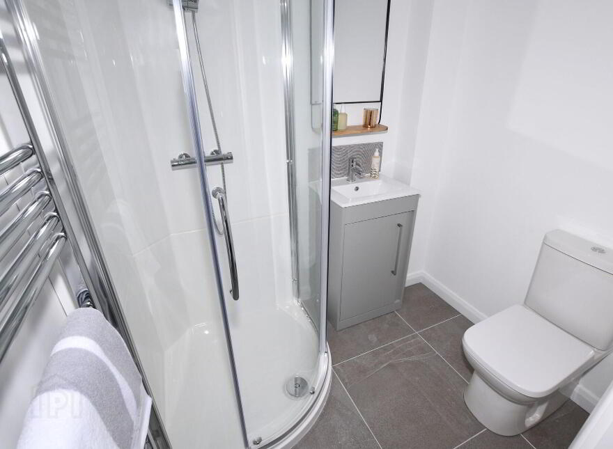 20 Glenwood, Glen Road, Comber, BT23 5FD