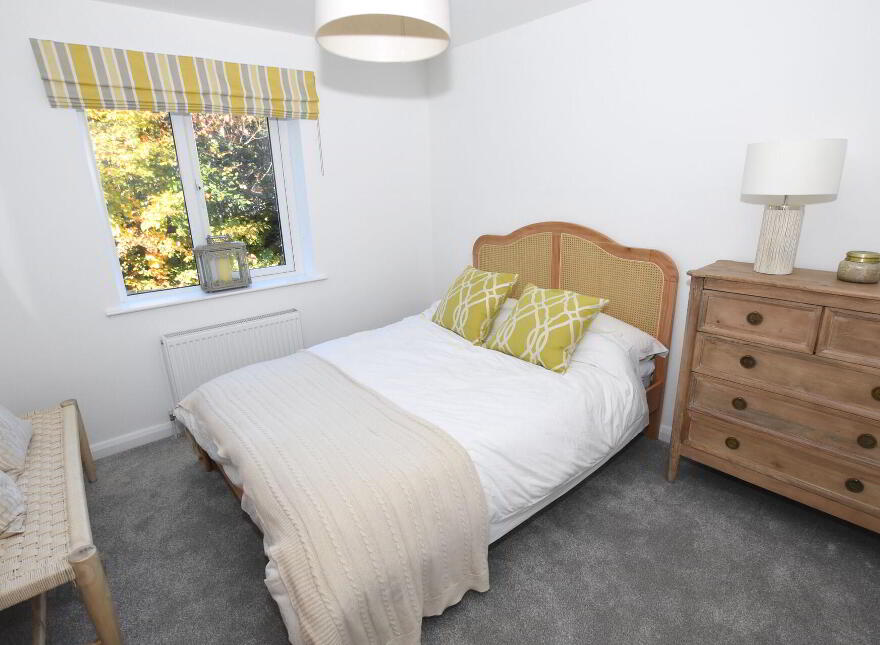 20 Glenwood, Glen Road, Comber, BT23 5FD