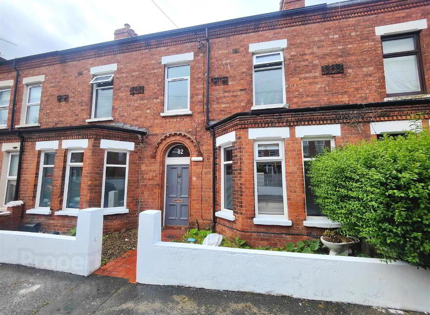 82 Willowbank Gardens, Belfast, BT15 5AJ photo