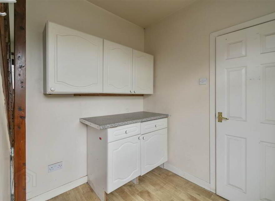 5 Main Street, Killough, BT30 7QD