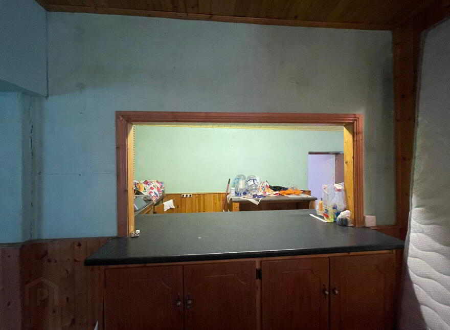 Mullen, Frenchpark, Castlerea, F45Y098