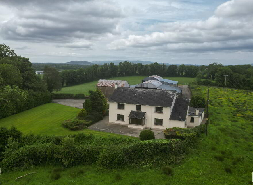 15 Derrybrusk Rd, Tamlaght, Lisbellaw, BT74 4LF