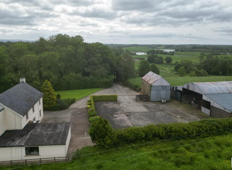 15 Derrybrusk Rd, Tamlaght, Lisbellaw, BT74 4LF